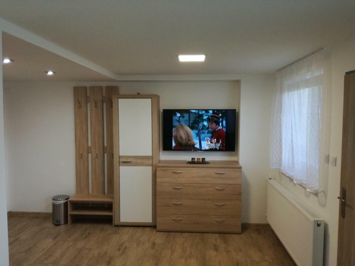 Sucany Apartman U Mareka מראה חיצוני תמונה