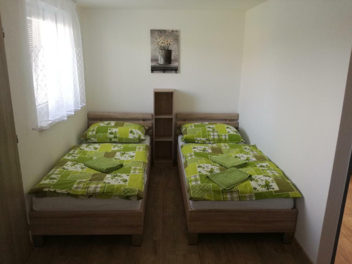 Sucany Apartman U Mareka מראה חיצוני תמונה