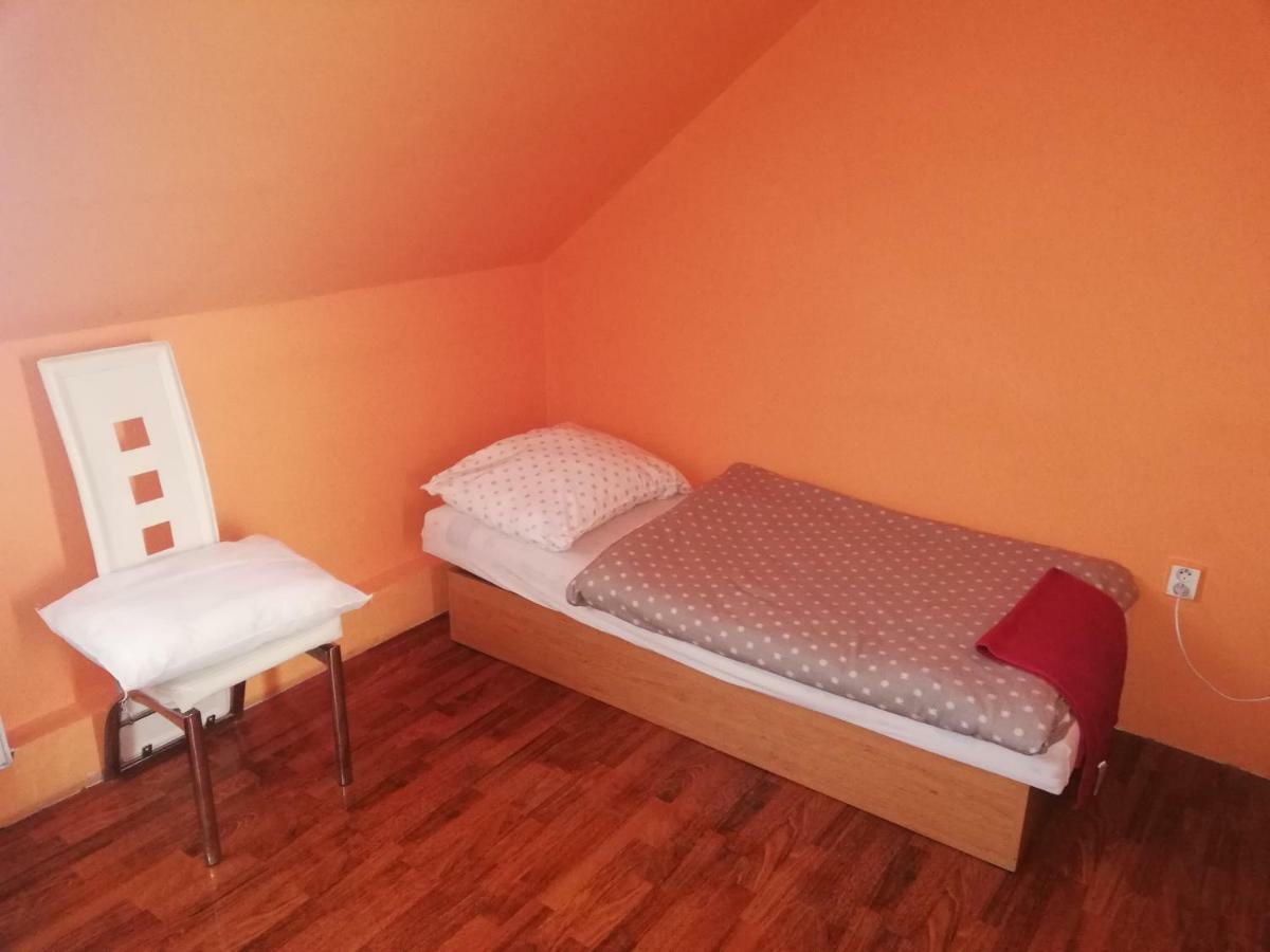 Sucany Apartman U Mareka מראה חיצוני תמונה