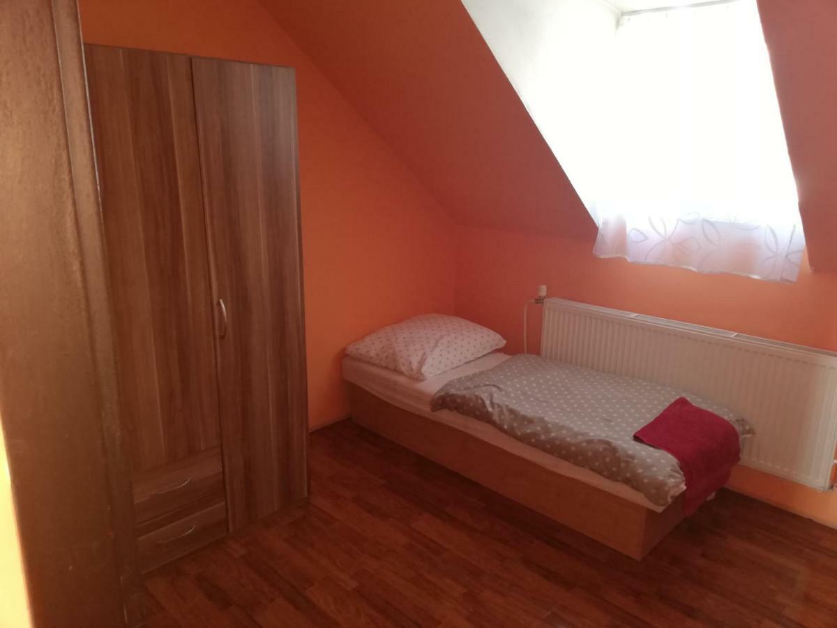 Sucany Apartman U Mareka מראה חיצוני תמונה